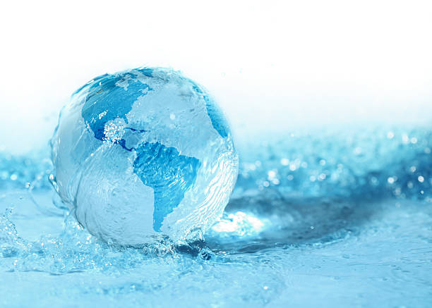 istock Glass globe being rolled in water 153556121
