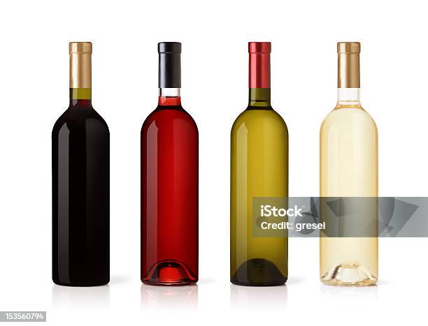 Conjunto De Botellas Aislado Sobre Fondo Blanco Foto de stock y más banco de imágenes de Botella - Botella, Vino blanco, Botella de vino