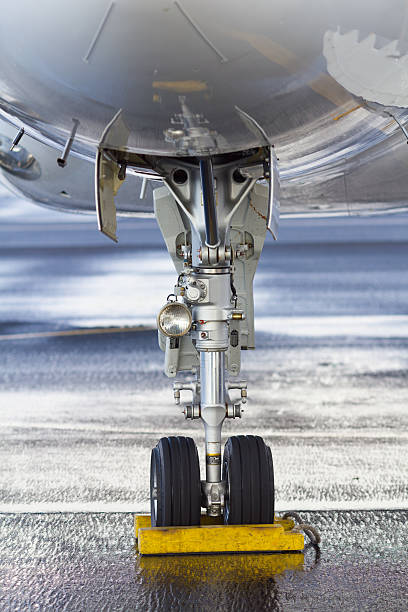 istock Bussines jet Falcon front landing gear 153562529