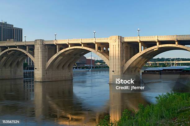 Robert Street Bridge And Barge Stock Photo - Download Image Now - Aqueduct, Arch - Architectural Feature, Arch Bridge