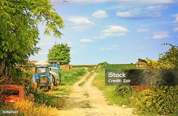 Village - Fotografie stock e altre immagini di Ambientazione esterna - Ambientazione esterna, Avventura, Blu