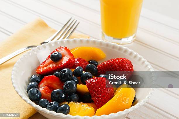 新鮮なフルーツサラダの夏 - おやつのストックフォトや画像を多数ご用意 - おやつ, イチゴ, オレンジジュース