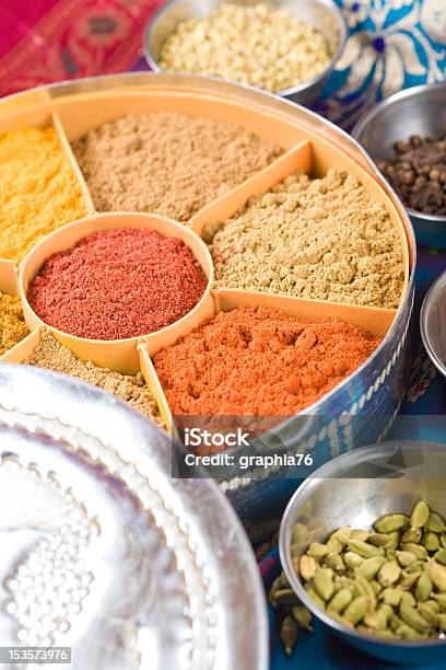 Indiano Masala Especiarias - Fotografias de stock e mais imagens de Alimentação Saudável - Alimentação Saudável, Anis, Aço
