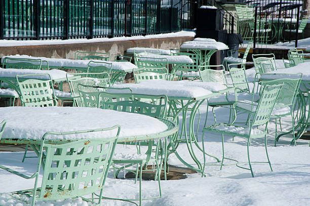 istock outdoor cafe n the winter 153576319