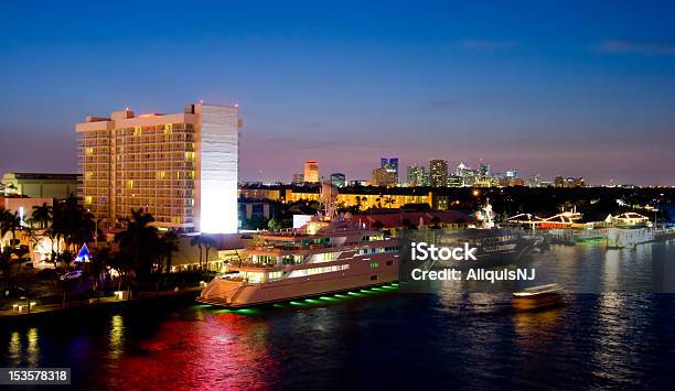 Fort Lauderdale Noite - Fotografias de stock e mais imagens de Fort Lauderdale - Fort Lauderdale, Canal - Água Corrente, Noite