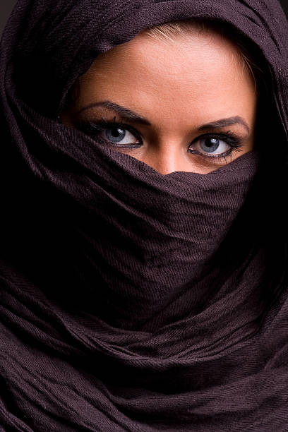 istock Beautiful veil portrait 153586541