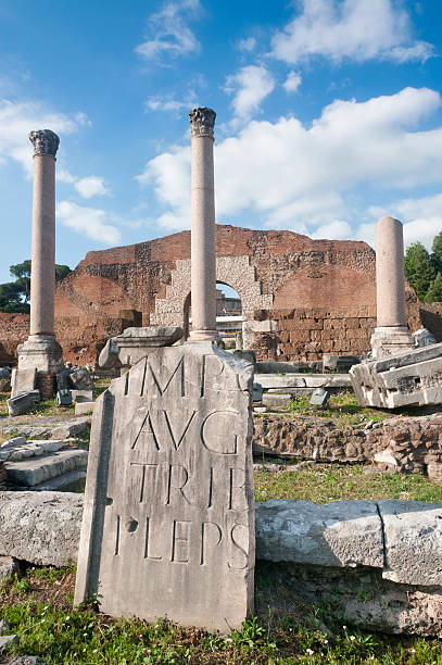 Rovine romane al Forum, Roma - foto stock
