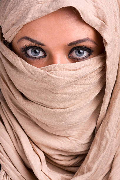 istock Muslim woman 153588997