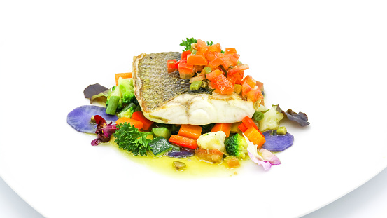 Grilled sea bass with vegetables