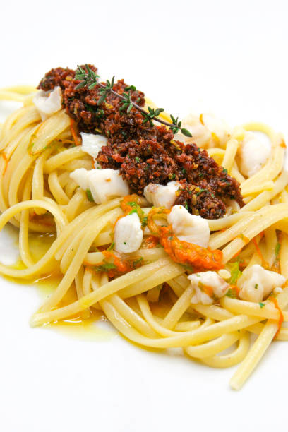 istock Linguine with redfish bottarga pesto and sun-dried tomatoes 1536236032
