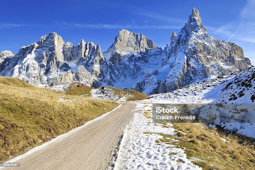 Erste Schnee auf italienischen Alpen-Passo Rolle - Lizenzfrei Cavalese Stock-Foto