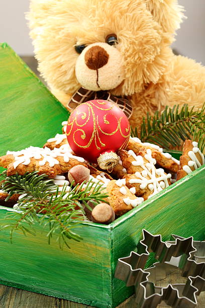 istock Christmas ginger cookies in a box. 153629341