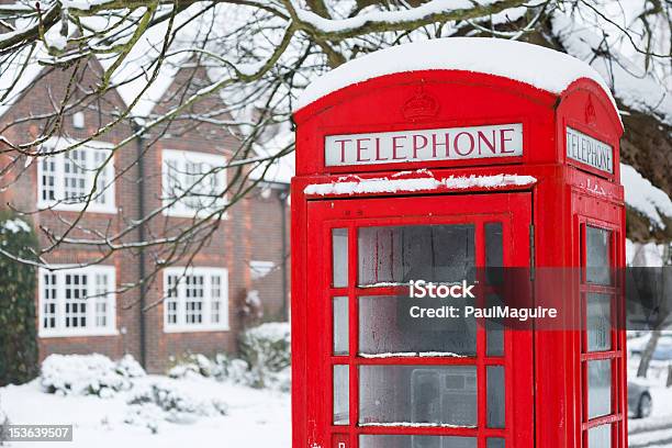 Pole Telefon Z Śniegu - zdjęcia stockowe i więcej obrazów Budka telefoniczna - Budka telefoniczna, Śnieg, Anglia