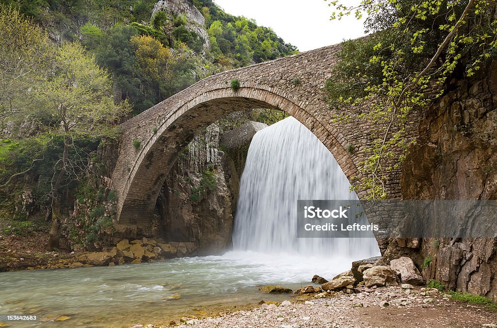 Palaiokarya bridge and waterfall, Thessaly, Greece Ancient Stock Photo