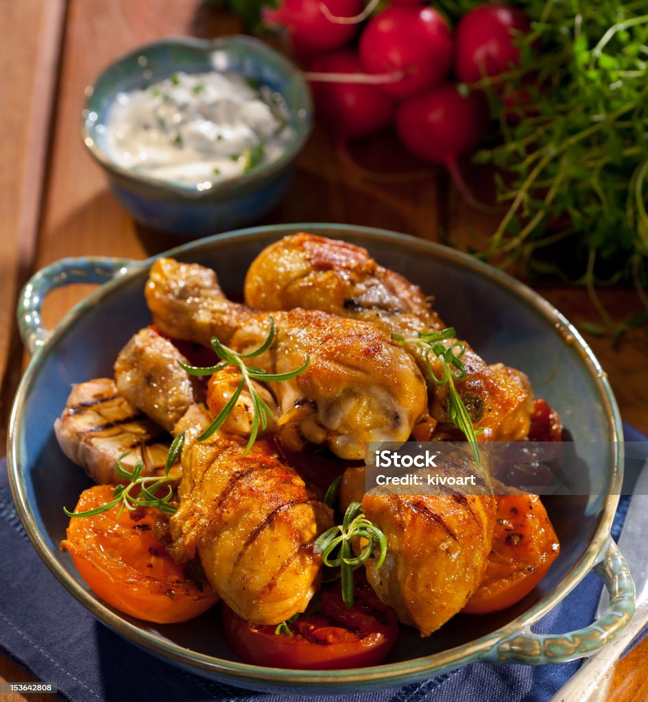 Poulet grillé - Photo de Ail - Légume à bulbe libre de droits