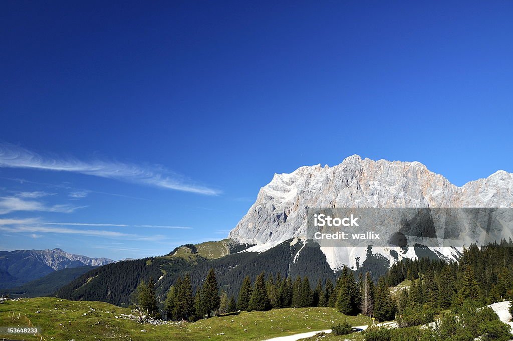 Zugspitze, Alemania es más alto de la montaña - Foto de stock de Aire libre libre de derechos