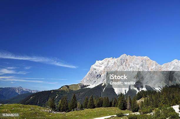 Zugspitze Alemania Es Más Alto De La Montaña Foto de stock y más banco de imágenes de Aire libre - Aire libre, Alemania, Alpes Europeos