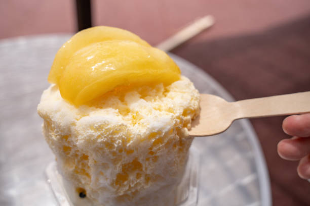 istock Shaved ice with milk of white peach 1536563390