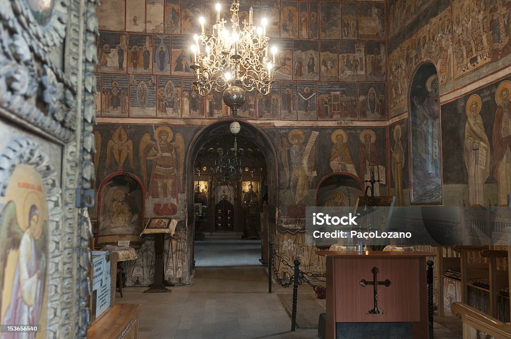 Interior de Cozia monasterio - Foto de stock de Medieval libre de derechos