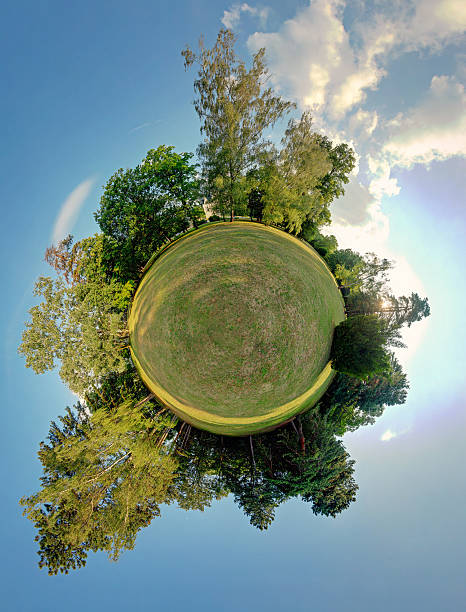 verde planeta-vista esférica, globo e esfera - hayfield imagens e fotografias de stock