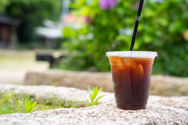 istock Hydrangeas and iced coffee in the park 1536568702