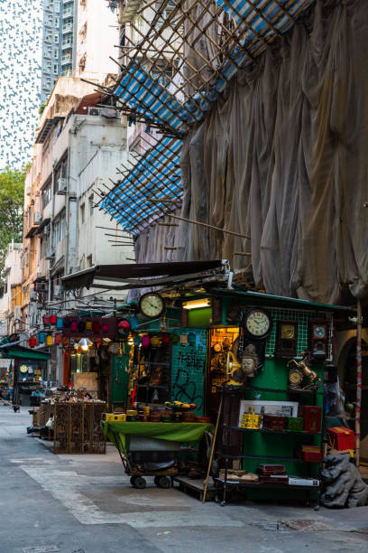 istock Cat Street in Hong Kong 1536646866