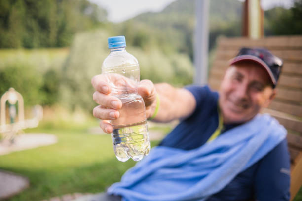 istock Remember to always carry a water bottle with you when exercising 1536695541
