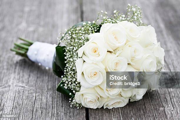 Buoquet Der Rosen Stockfoto und mehr Bilder von Weiß - Weiß, Blumenbouqet, Braut