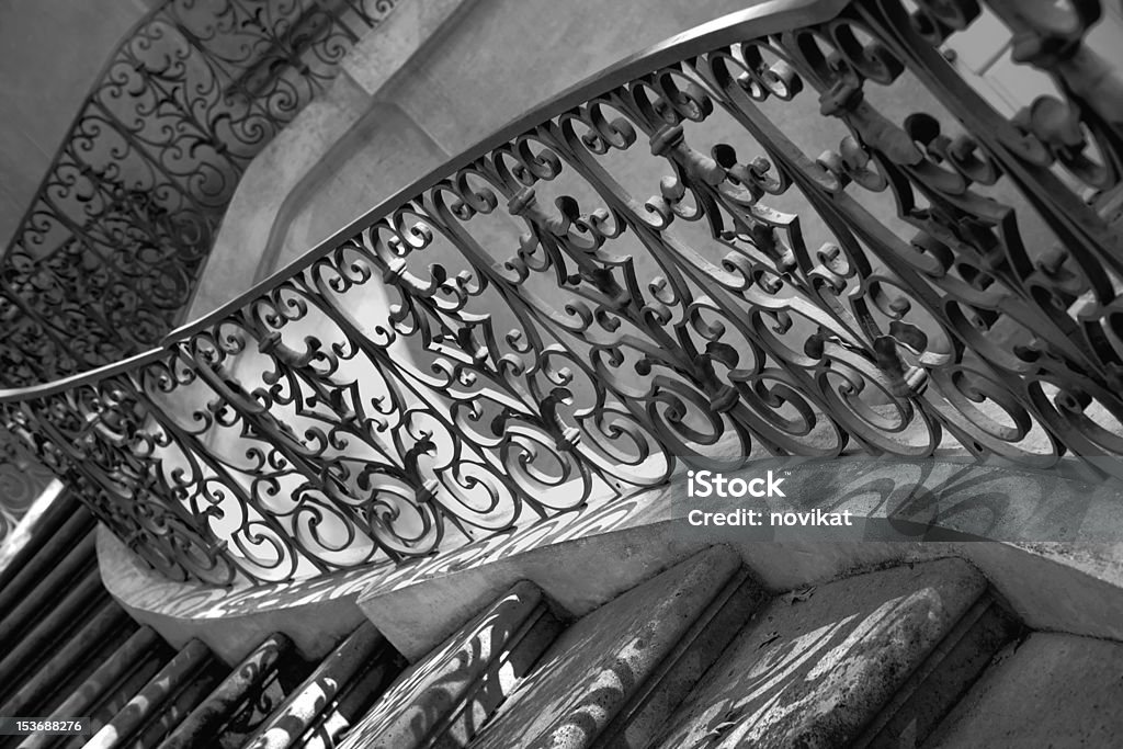 Idade antiga forjadas guardas e Escada em Caracol - Royalty-free Forja Foto de stock