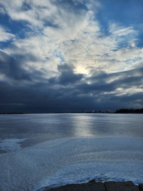 istock Endless Sea of Ice 1536916181