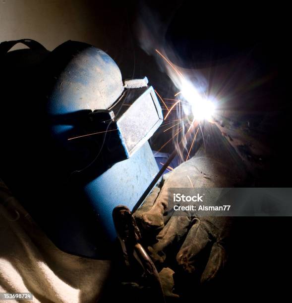 Soldador De Tuberías Foto de stock y más banco de imágenes de Acero - Acero, Adulto, Cabeza humana