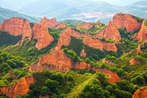 Las Médulas is a historical site near the town of Ponferrada in the region of El Bierzo (province of León, Castile and León, Spain), which used to be the most important gold mine in the Roman Empire. Las Médulas Cultural Landscape is listed by the UNESCO as one of the World Heritage Sites.