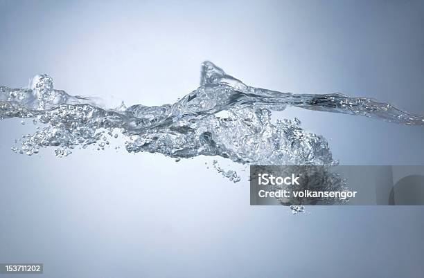 De Água - Fotografias de stock e mais imagens de Ao Ar Livre - Ao Ar Livre, Bolha - Estrutura Física, Chapinhar