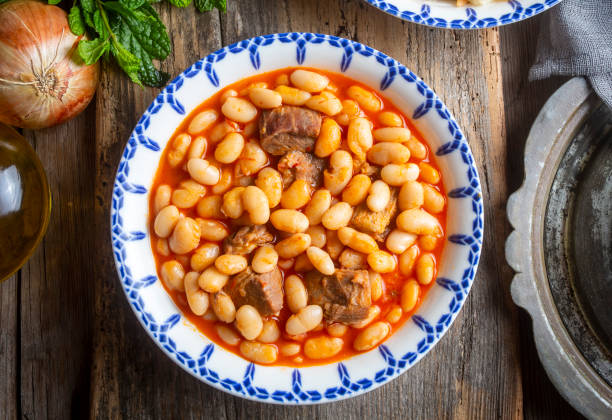 istock Turkish foods; dried bean, Beans with minced meat (kuru fasulye) 1537132789