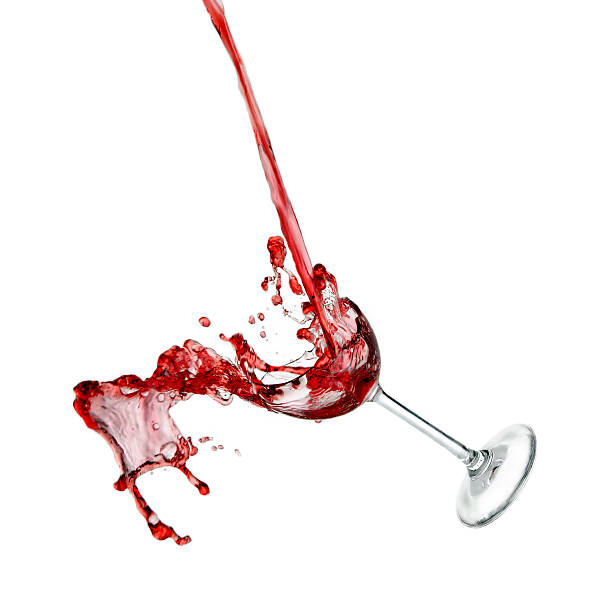 caída de vino de vidrio - glass broken spilling drink fotografías e imágenes de stock
