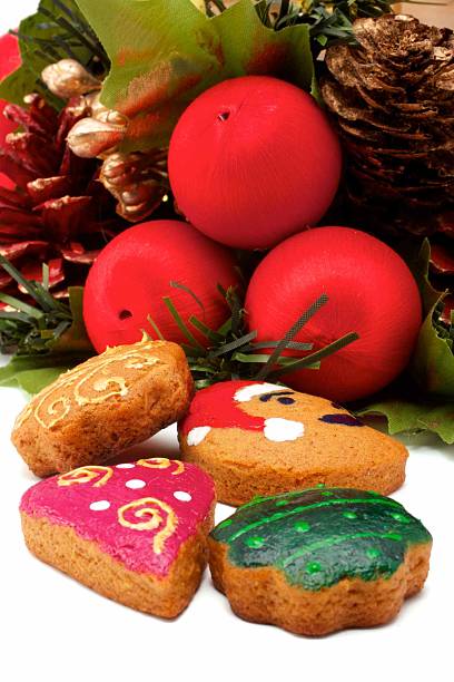 istock Christmas wreath and cookies 153729087