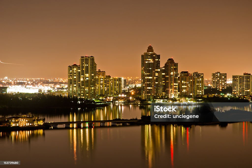 Intercoastal por la noche - Foto de stock de Distrito central libre de derechos