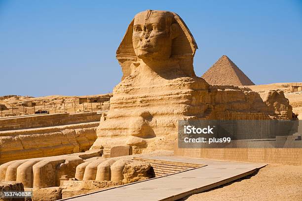 Durchgehender Profil Pyramide Und Sphinx Von Gizeh Ägypten Stockfoto und mehr Bilder von Große Sphinx von Gizeh