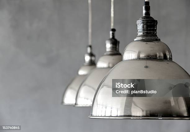 Foto de Luminárias Penduradas e mais fotos de stock de Artigo de decoração - Artigo de decoração, Cinza - Descrição de Cor, Equipamento de Iluminação