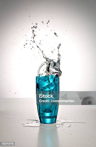 Glassofwater2 - Fotografie stock e altre immagini di Acqua - Acqua, Bicchiere, Sfondo bianco