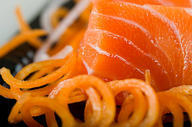 사시미 사키 teiisyoku - noodles sea bass ramen noodles tuna 뉴스 사진 이미지