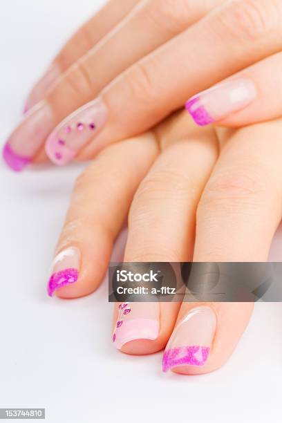 Dedo De Color De Las Uñas Foto de stock y más banco de imágenes de Manicura de diseño - Manicura de diseño, Belleza, Cosmética