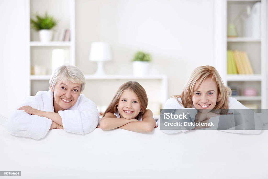 La famiglia - Foto stock royalty-free di Accappatoio