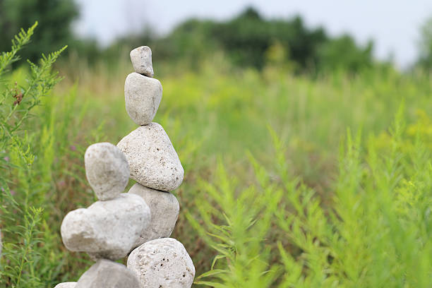 수리재고량 - cairn stacking stone rock 뉴스 사진 이미지