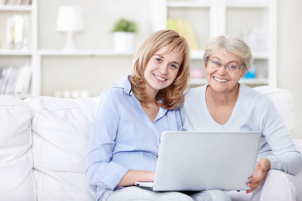 istock Mom and daughter 153747085