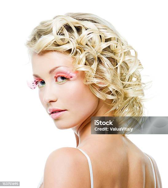 금발 여자 패션 메이크업 곱슬 머리에 대한 스톡 사진 및 기타 이미지 - 곱슬 머리, 금발 머리, 짧은 머리