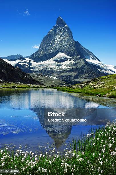 Szwajcaria - zdjęcia stockowe i więcej obrazów Góra Matterhorn - Góra Matterhorn, Jezioro, Lato