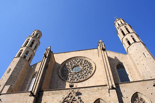 istock Santa Maria del Mar cathedral in Barcelona 153761065