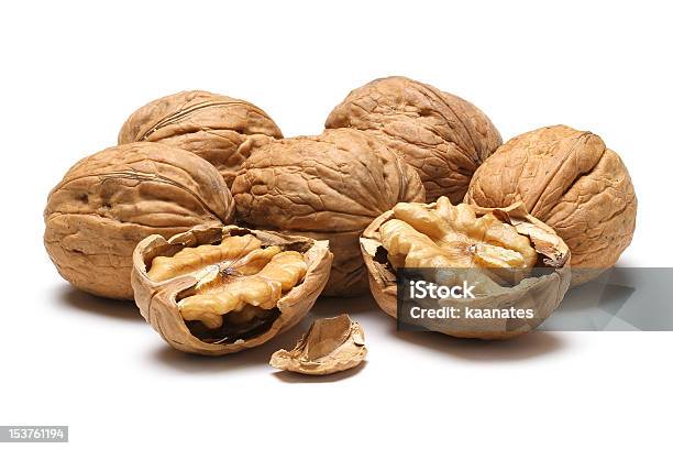 Walnut - zdjęcia stockowe i więcej obrazów Bez ludzi - Bez ludzi, Białe tło, Brązowy