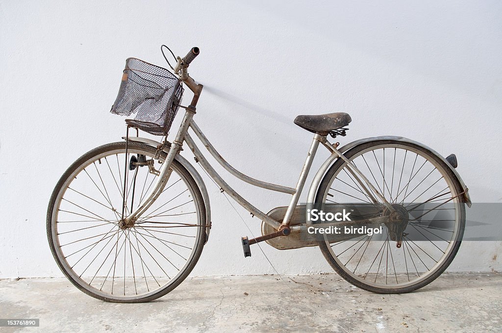 Abandonar de bicicleta - Foto de stock de Abandonado royalty-free
